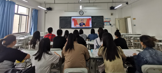 红足1—世足球网广大团员认真学习习近平总书记在庆祝中国共产主义青年团成立100周...